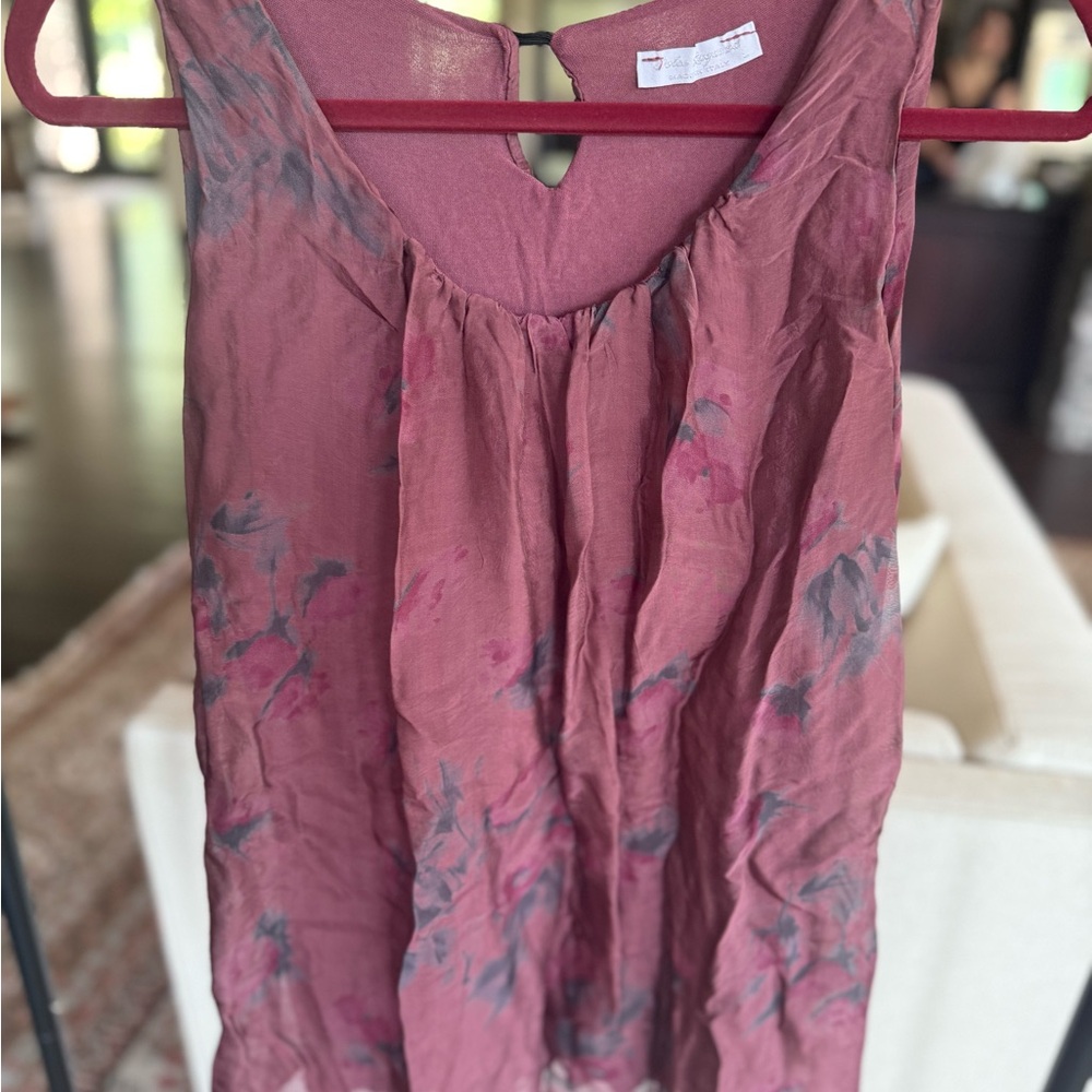 Elegant Mauve Floral Tank Top